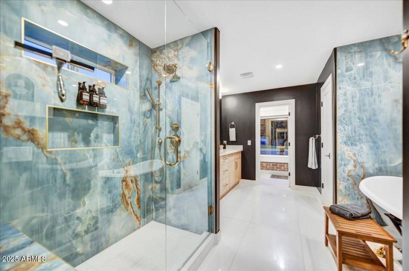 22-Primary Shower Detail