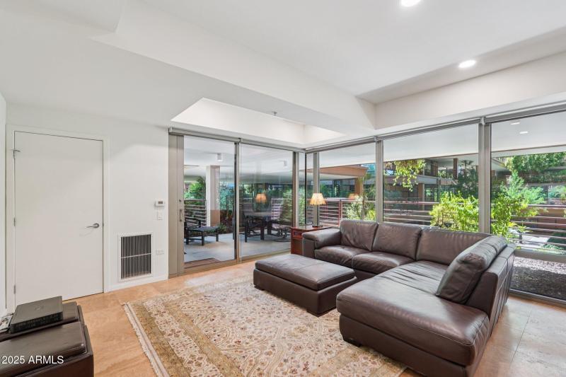 1-web-or-mls-E Rancho Vista Dr-S0807-001