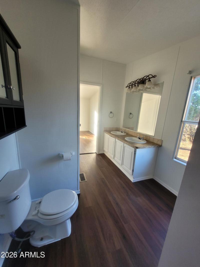 Resized%281766430330265%29_Resized_20251