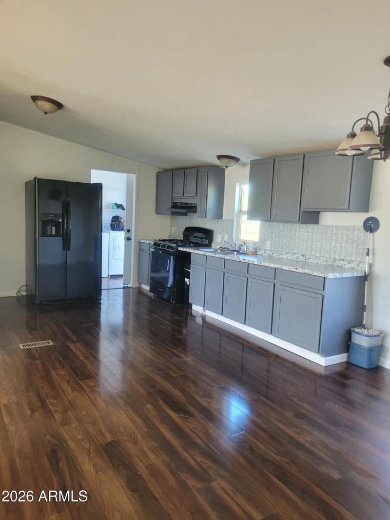 Resized%281766430338019%29_Resized_20251