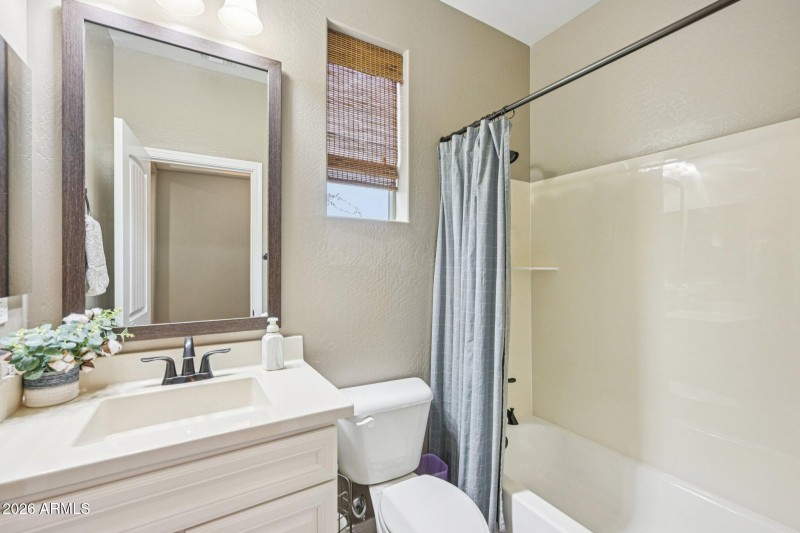 15-web-or-mls-E Lodgepole Dr-S0201-020