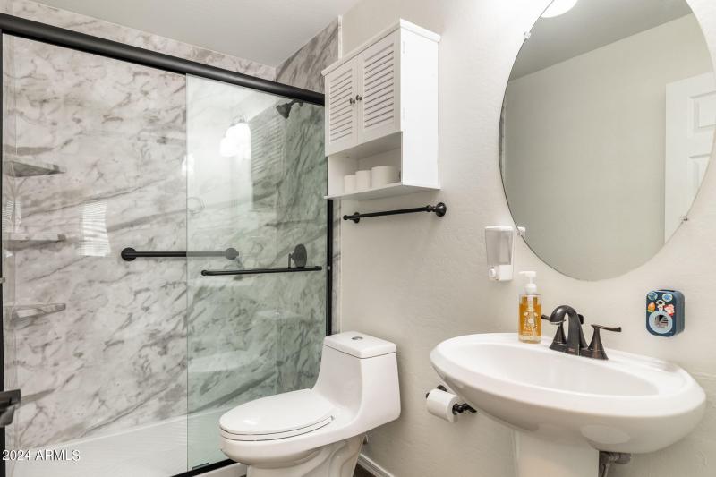 20-web-or-mls-7515-e-laguna-azul-ave