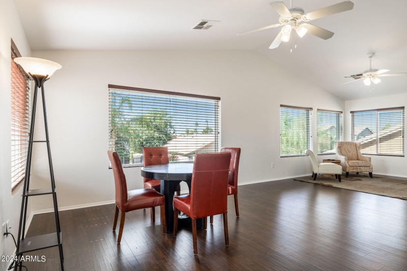 23-web-or-mls-7515-e-laguna-azul-ave