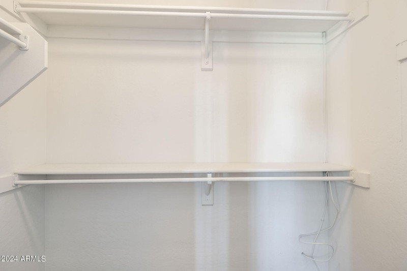 38-web-or-mls-7515-e-laguna-azul-ave