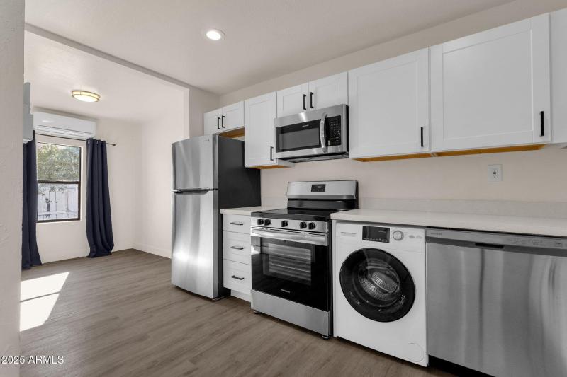 44-web-or-mls-329-n-17th-dr