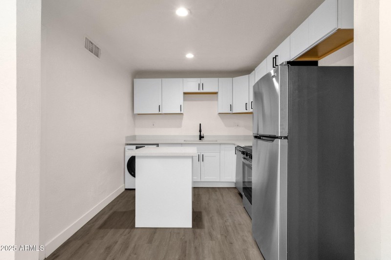 15-web-or-mls-329-n-17th-dr