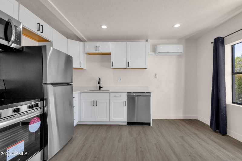 30-web-or-mls-329-n-17th-dr