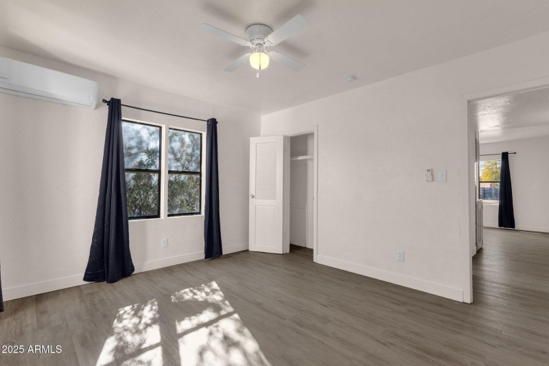 35-web-or-mls-329-n-17th-dr