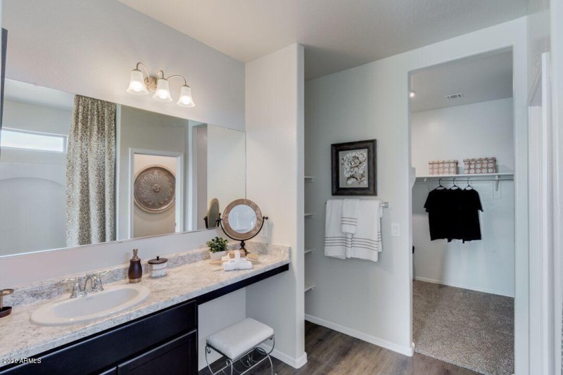 20191001003745947223000000-o