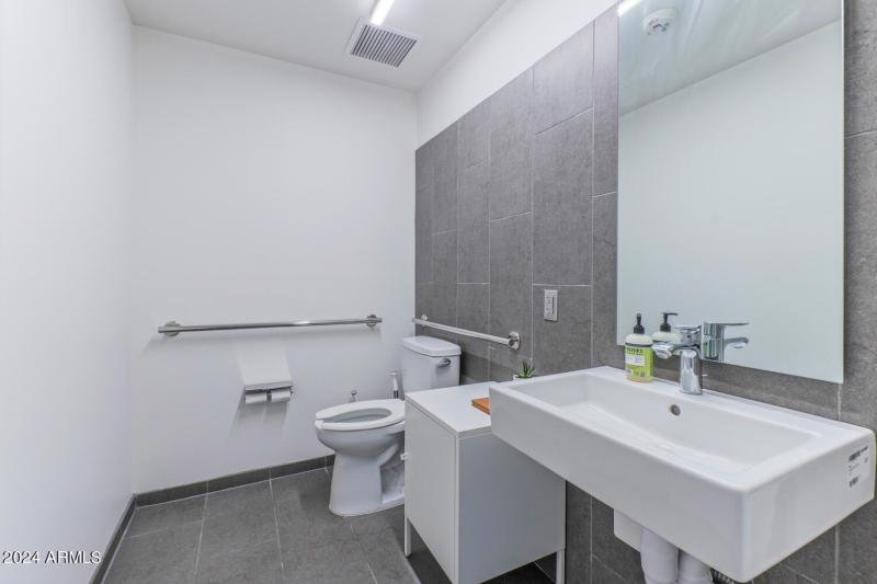 6901 East 1st Street-large-010-010-6901