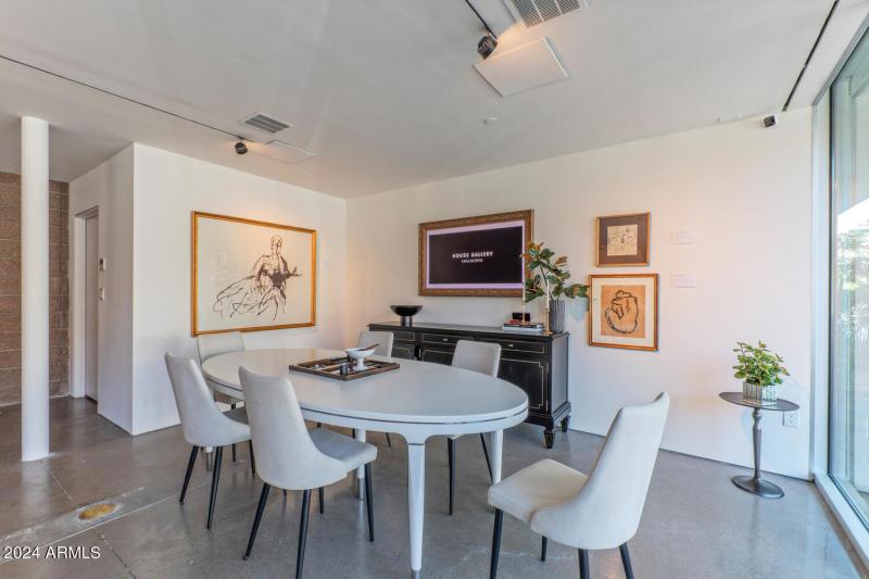 6901 East 1st Street-large-017-018-6901