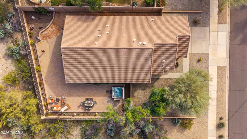 Well planned use of 6,971sf lot