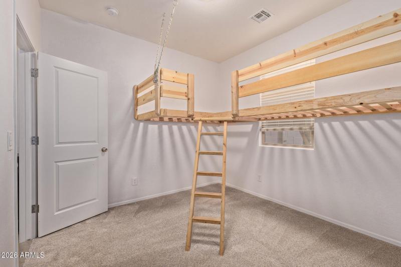Bedroom 4 w/Loft Beds