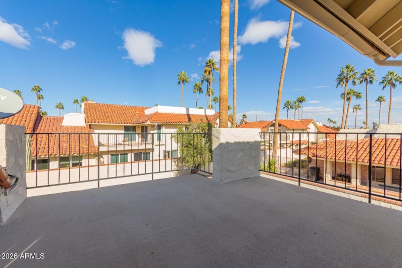 71st Upstairs Deck One