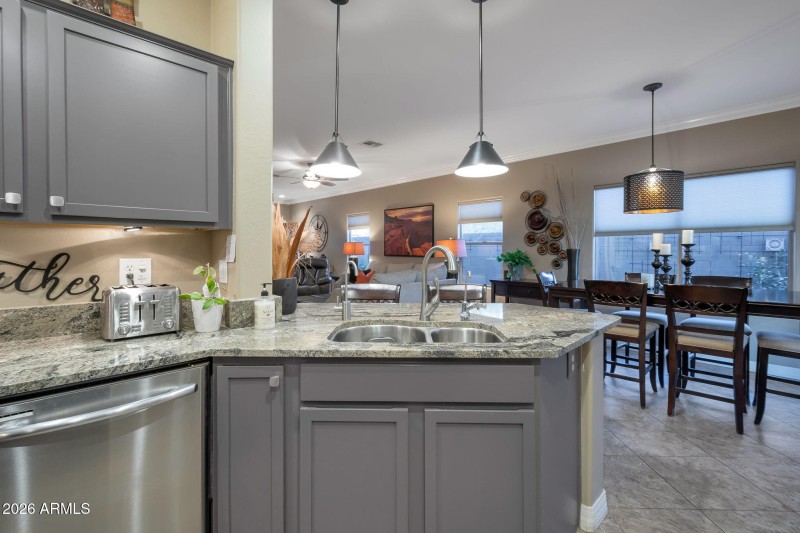 13-web-or-mls-Qp-8592