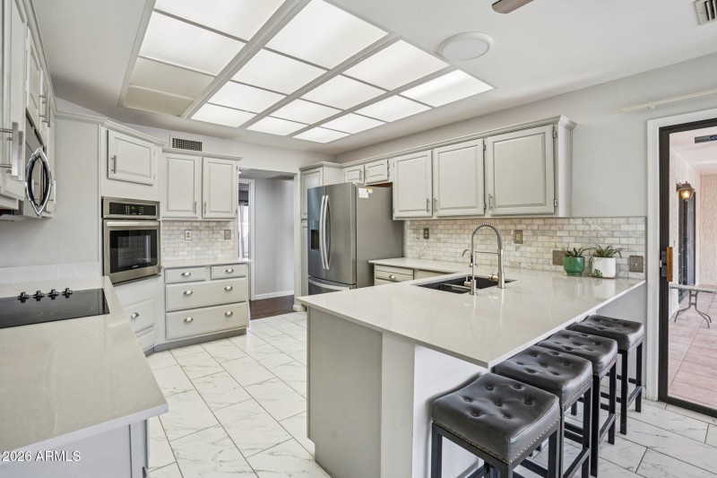 20-web-or-mls-W Antelope Dr-S0301-020