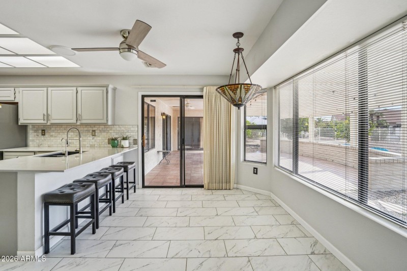 21-web-or-mls-W Antelope Dr-S0301-021