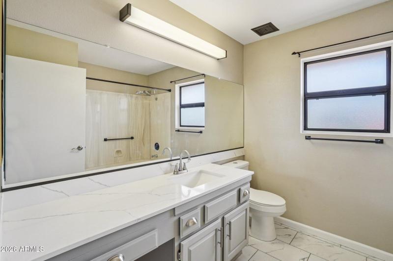 26-web-or-mls-W Antelope Dr-S0301-026