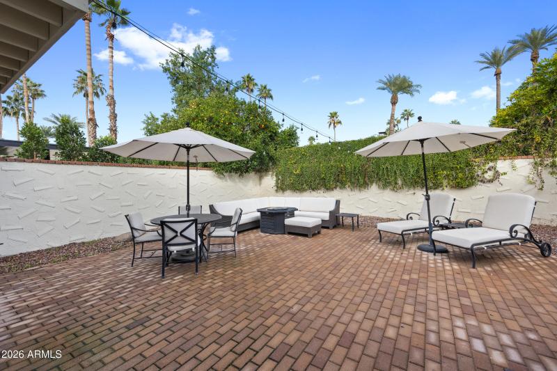 7118 E Buena Terra Way-36