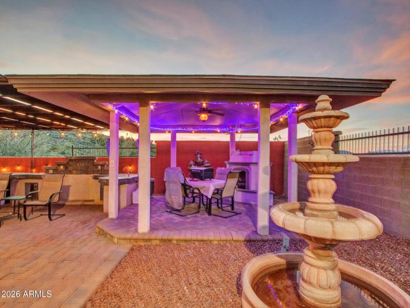 Evening_03-Backyard--(7)