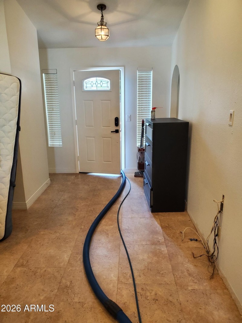 20251117_093900_resized