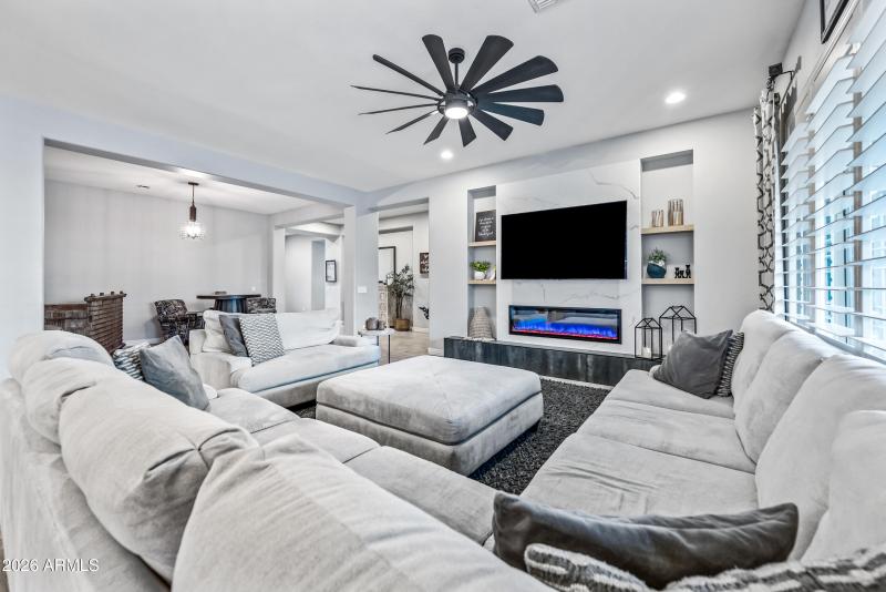 15-28077N100D-ocupix-12-30