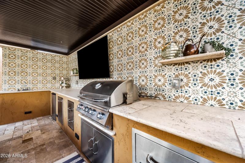 56-28077N100D-ocupix-12-30