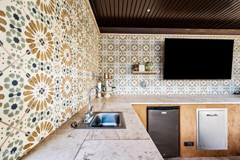 57-28077N100D-ocupix-12-30