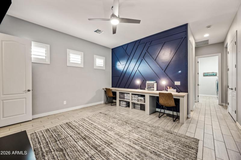 93-28077N100D-ocupix-12-30