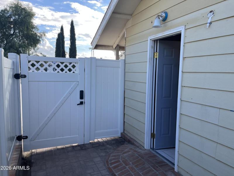 7E83E931-900B-466D-AA51-41D57A3B4828