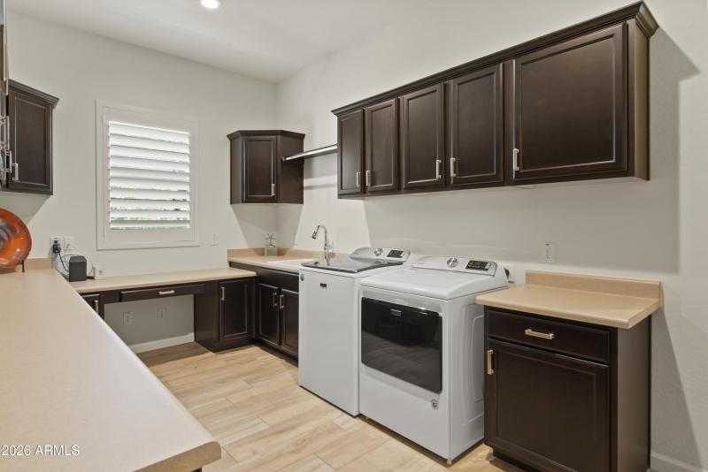 3623 Stampede Dr00018