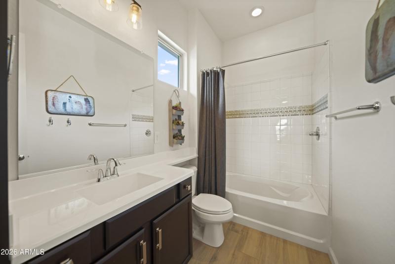 3623 Stampede Dr00025