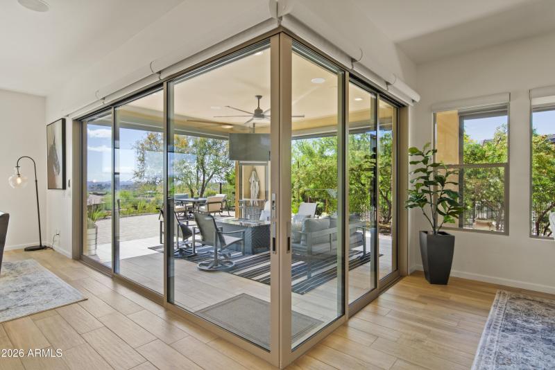 3623 Stampede Dr00036