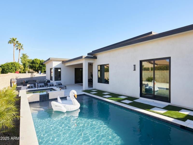 PropertyImageCo_13697N88thPl_WEB_2