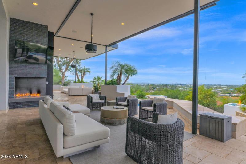 Covered Patio with Misters