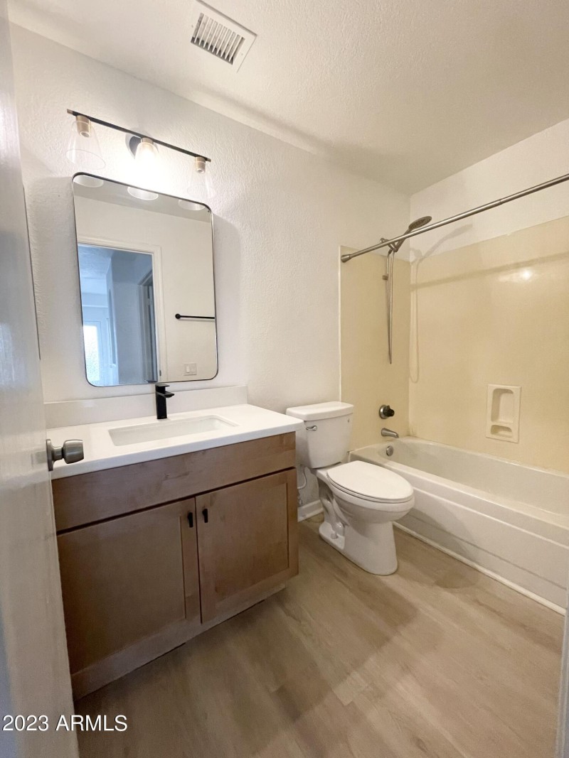 Downstairs Full Bath