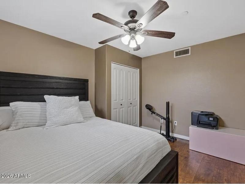 Screenshot_20251206_210657_Gallery