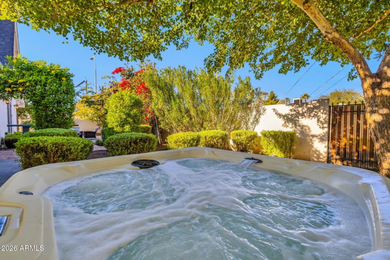 47-web-or-mls-896A7232