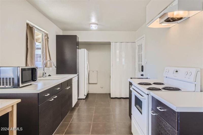 3213 N 63rd Pl - Web Quality - 013 - 16