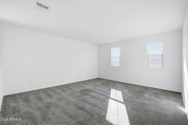 Huge Loft/2nd Living Room