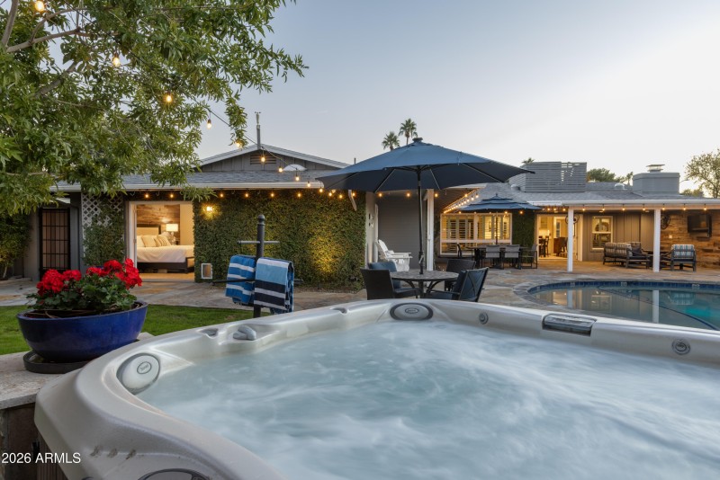 Above ground hot tub