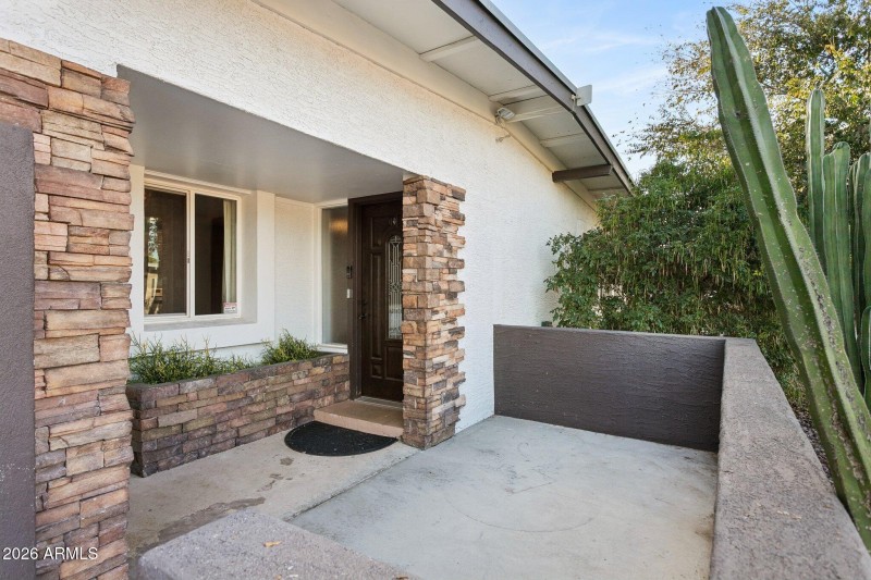 Front courtyard entry
