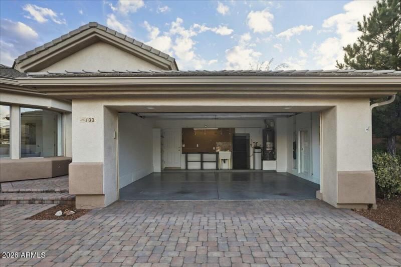 Attached Two-Car Convenience