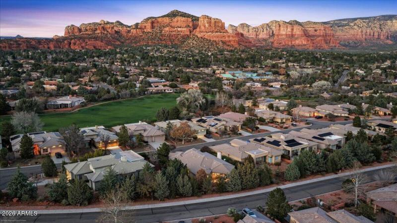 Golf Course Living Simplified