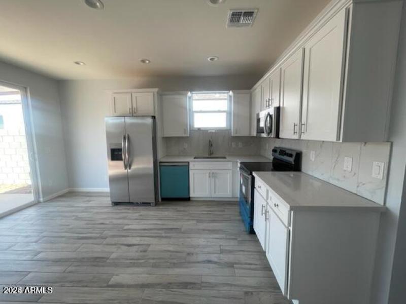 20240801063208830376000000-o