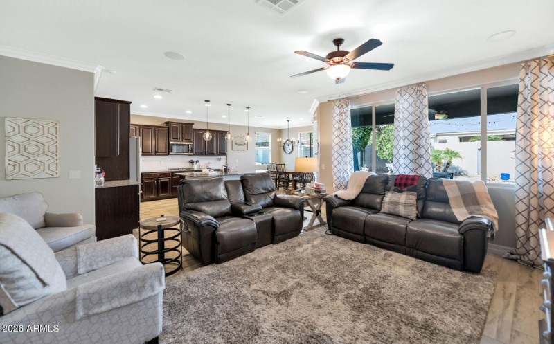 18340 W Onyx Ave-large-008-016-18340 W O