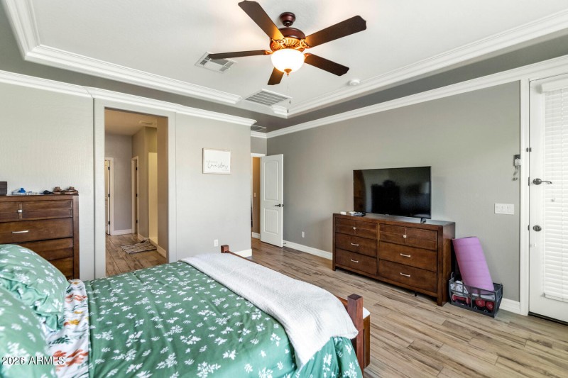 18340 W Onyx Ave-large-019-043-18340 W O