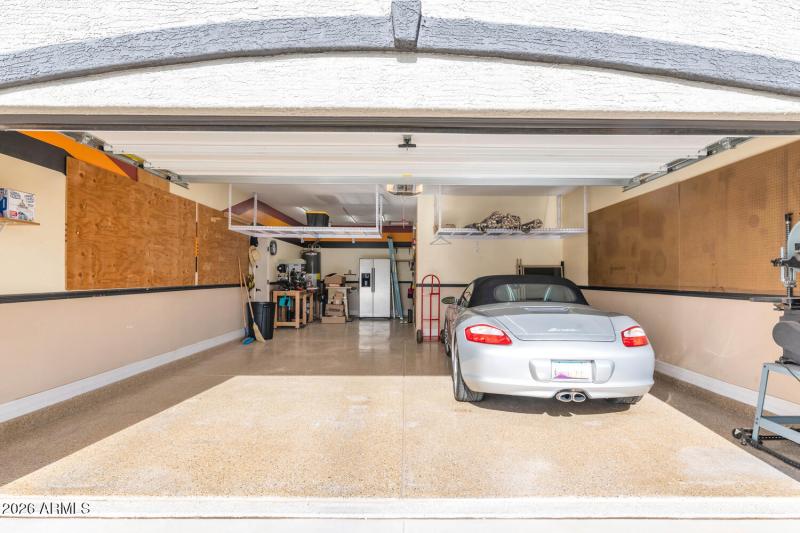 18340 W Onyx Ave-large-038-041-18340 W O