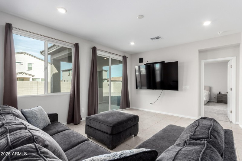 35650 W Mallorca Ave