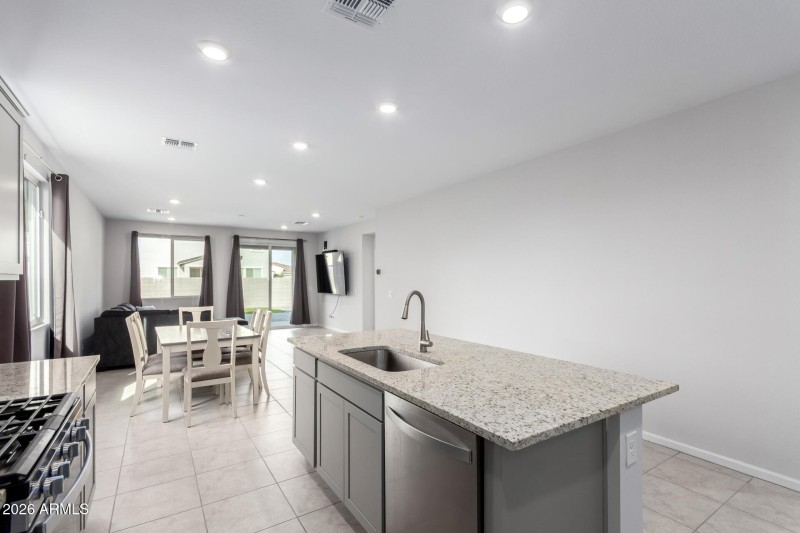 35650 W Mallorca Ave